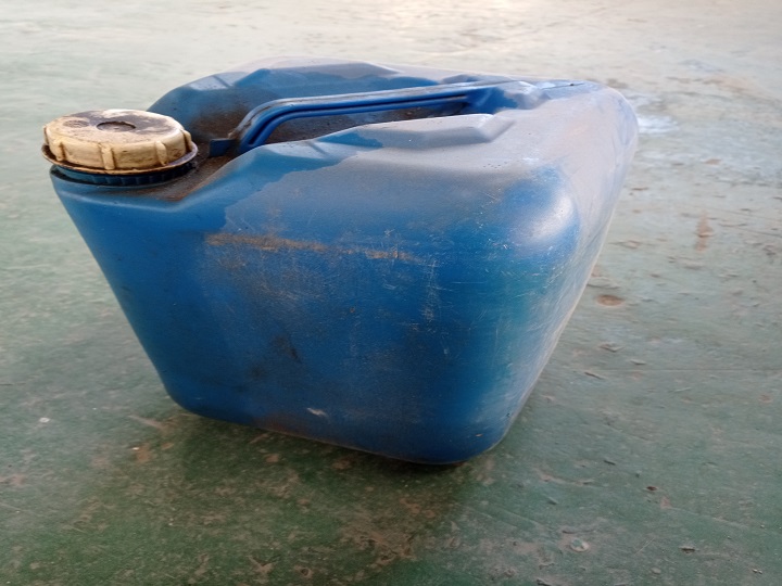 塑料油桶